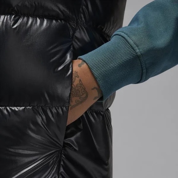 NWT Nike Therma Fit Air Jordan Flight Down Puffer‎ Vest Black Mens FV7273-010 - Picture 5 of 12